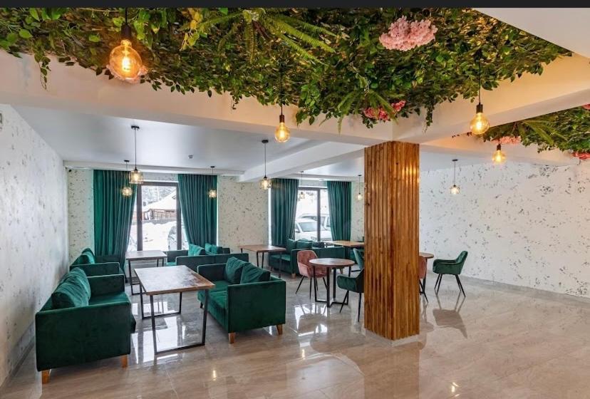 Imperial Hotel Bukovel Eksteriør bilde